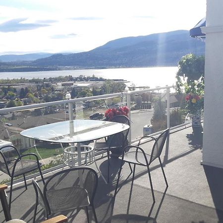 Lakeview House With 4 Rooms Kelowna Near Downtown & Knox Moutain Oda fotoğraf
