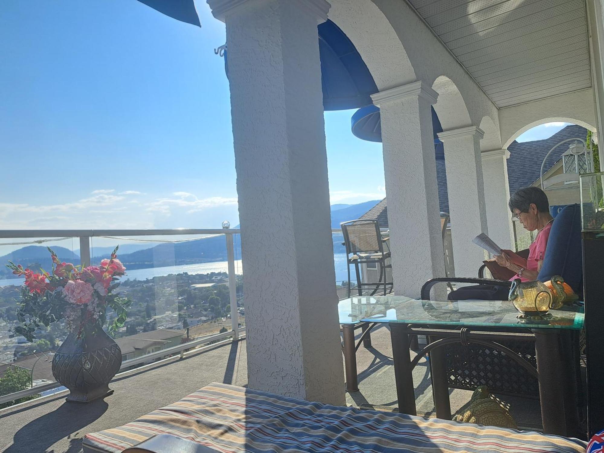 Lakeview House With 4 Rooms Kelowna Near Downtown & Knox Moutain Dış mekan fotoğraf
